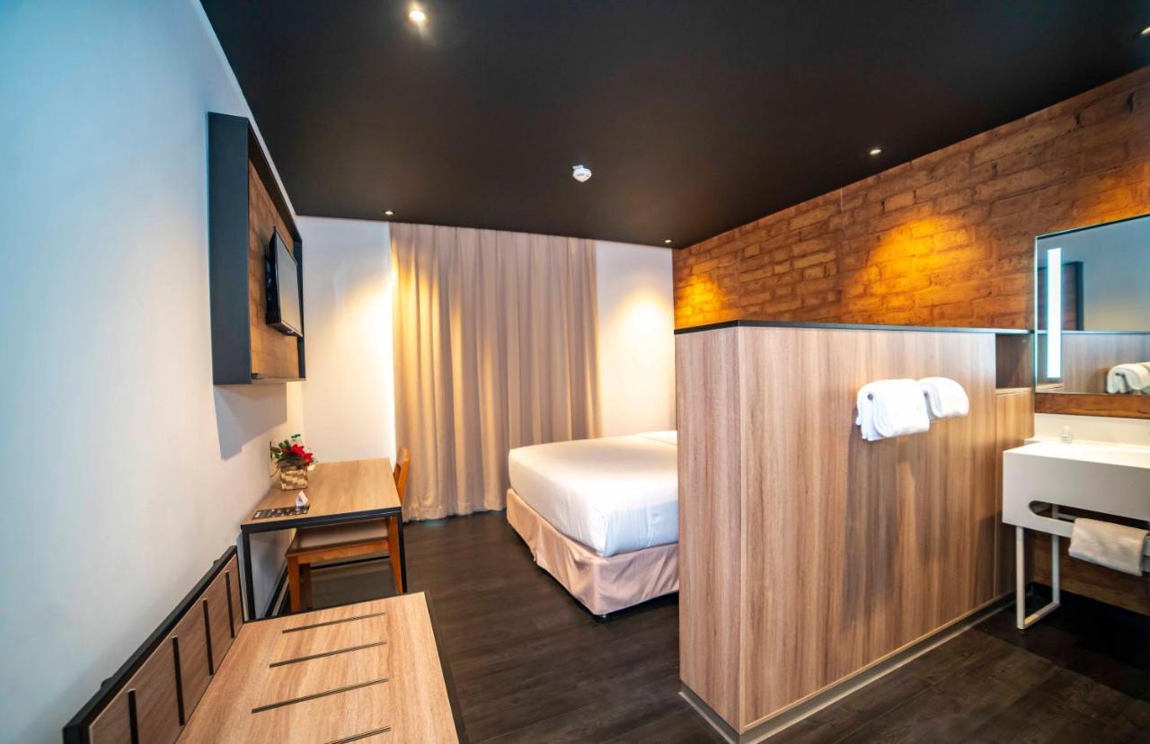 Onomo Hotel Douala Kültér fotó