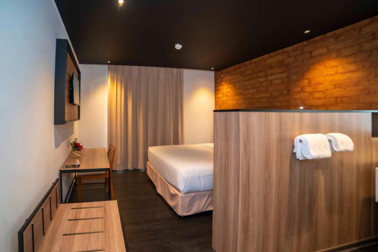 Onomo Hotel Douala Kültér fotó