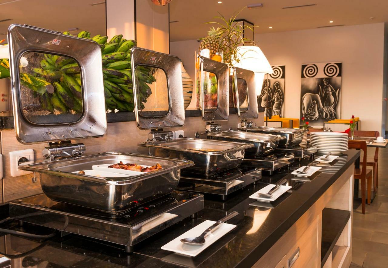 Onomo Hotel Douala Kültér fotó